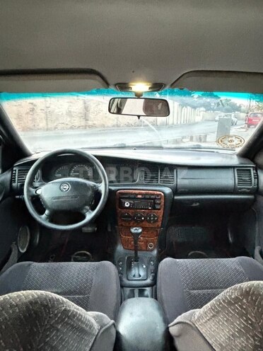 Opel Vectra-6