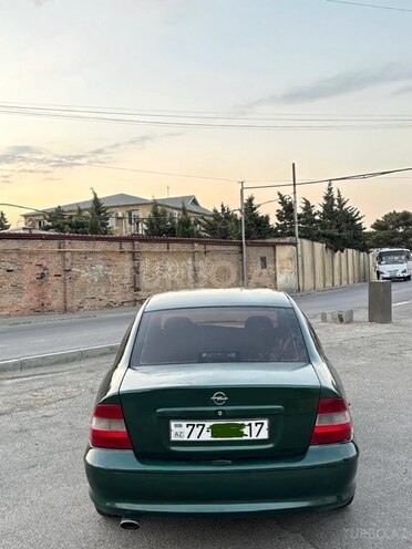 Opel Vectra-3