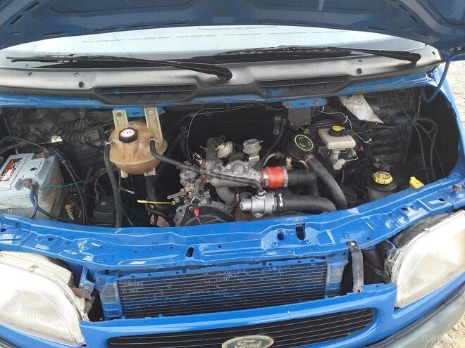 Ford Transit-11