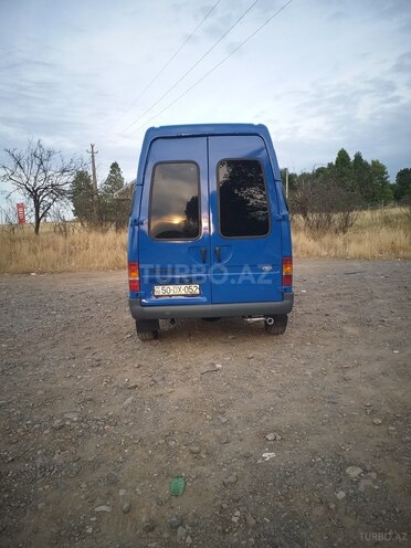 Ford Transit-7