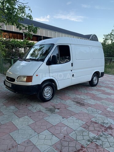 Ford Transit-2