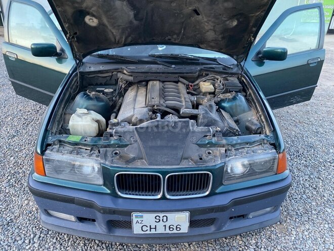 BMW 320-10