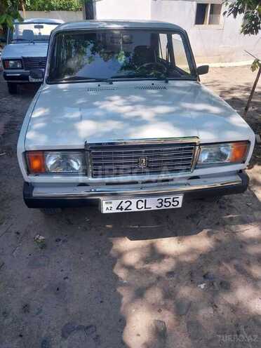 LADA (VAZ) 2107-1