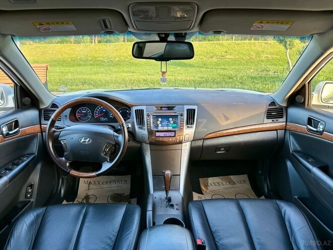 Hyundai Sonata-11