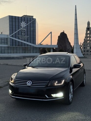 Volkswagen Passat-2