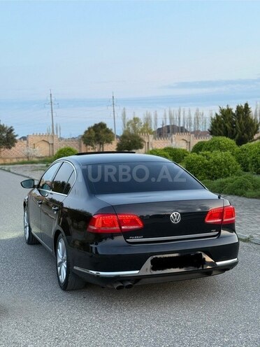 Volkswagen Passat-4