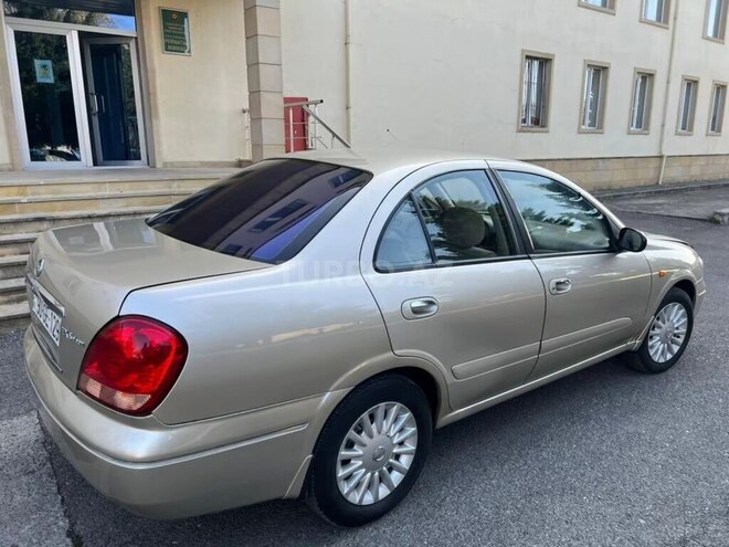 Nissan Sunny-2