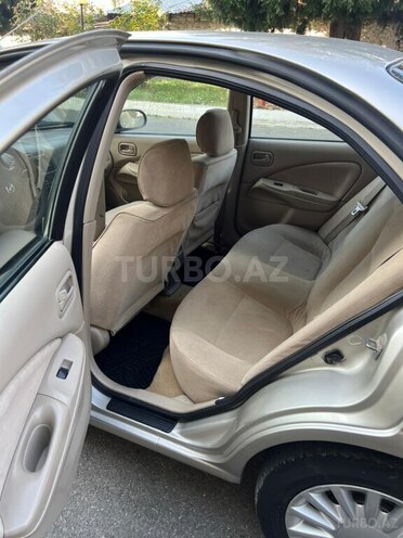 Nissan Sunny-3