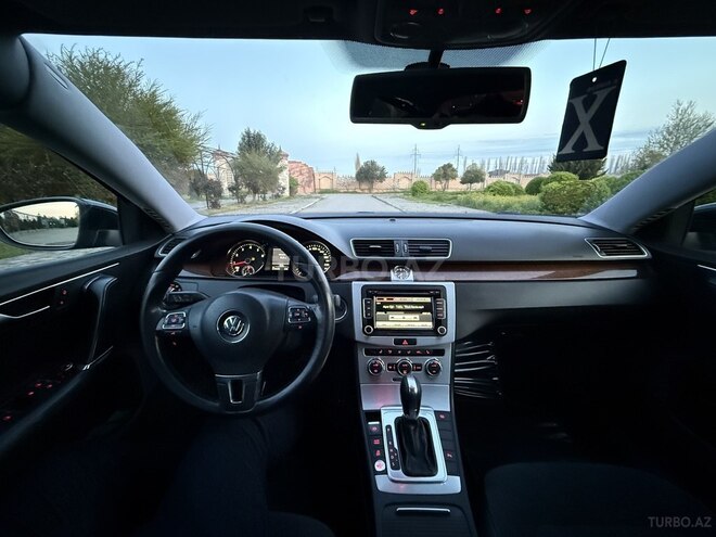 Volkswagen Passat-9