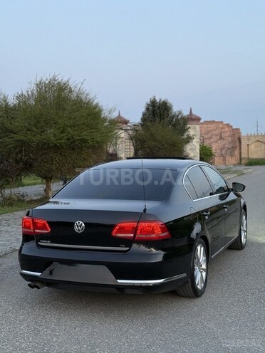 Volkswagen Passat-5