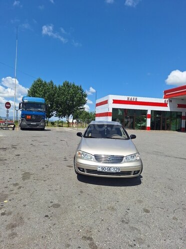 Nissan Sunny-1