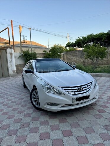 Hyundai Sonata-11