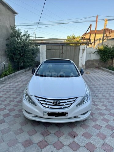 Hyundai Sonata-9