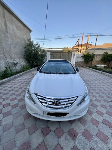 Hyundai Sonata-8