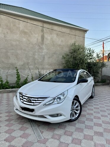 Hyundai Sonata-4