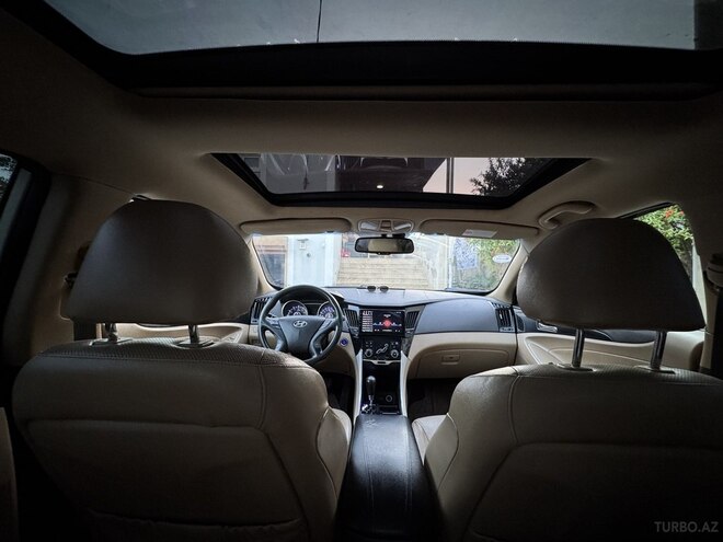Hyundai Sonata-19