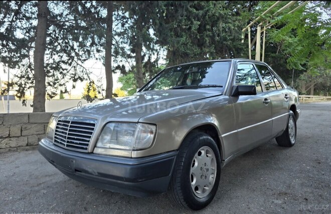 Mercedes E 200-3