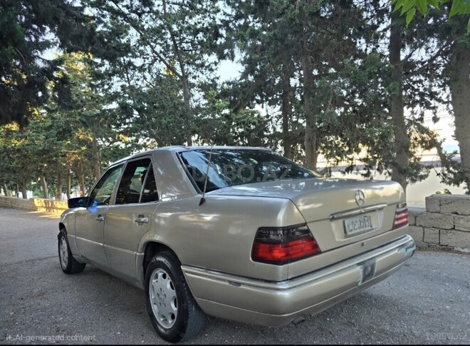 Mercedes E 200-5