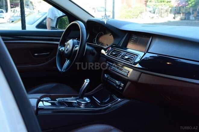 BMW 525-8