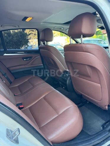 BMW 525-12