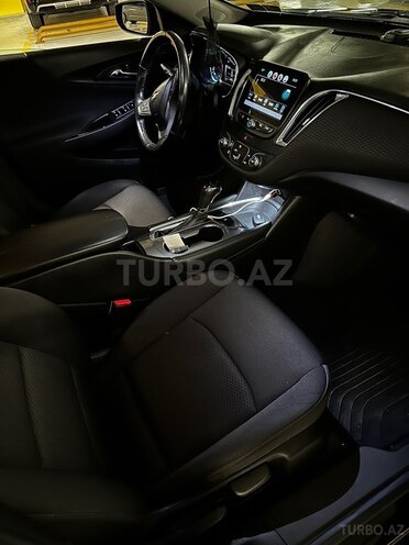 Chevrolet Malibu-14