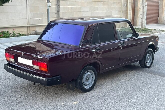 LADA (VAZ) 2107-5