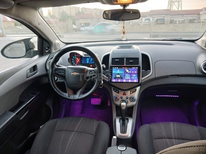 Chevrolet Aveo-11