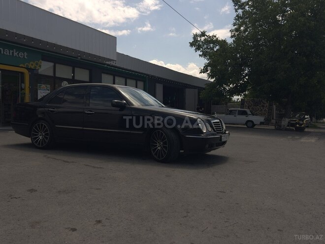 Mercedes E 320-2