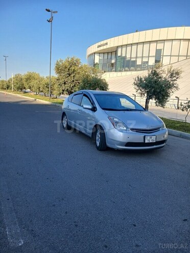 Toyota Prius-10