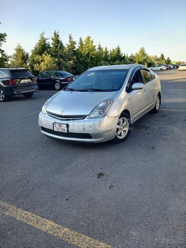 Toyota Prius-13