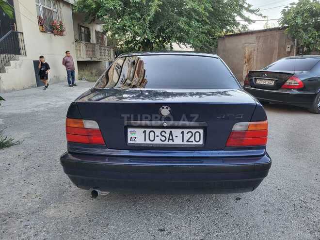 BMW 320-14
