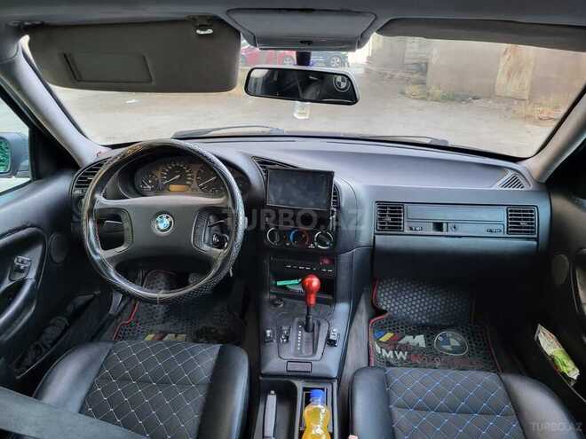 BMW 320-4