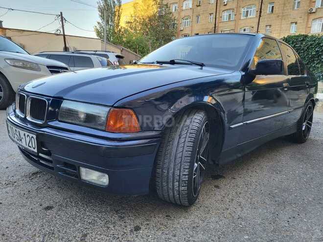 BMW 320-3