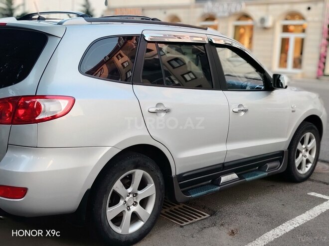 Hyundai Santa Fe-4