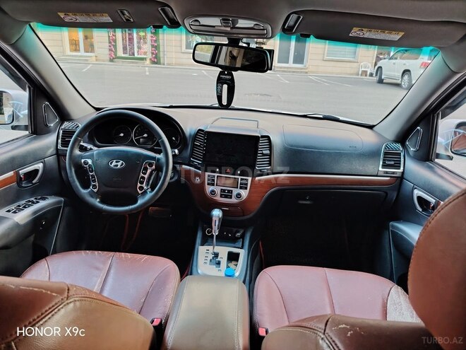 Hyundai Santa Fe-5