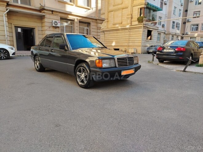 Mercedes 190-3