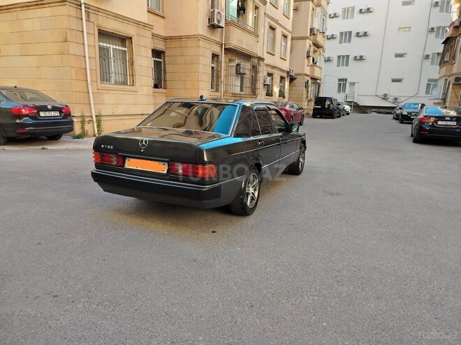 Mercedes 190-5