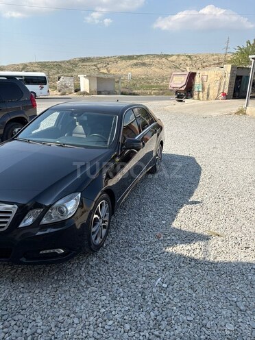 Mercedes E 200-3