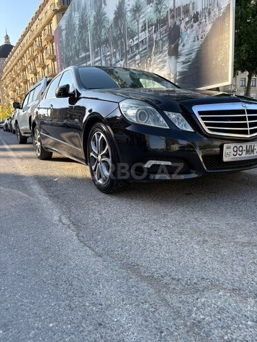 Mercedes E 200-2