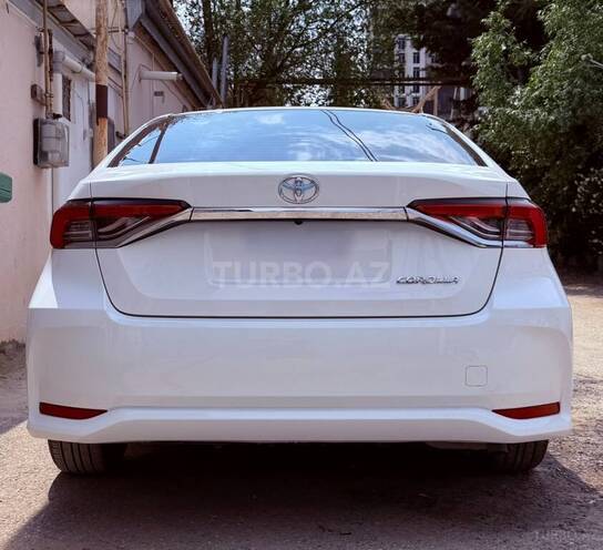 Toyota Corolla-11