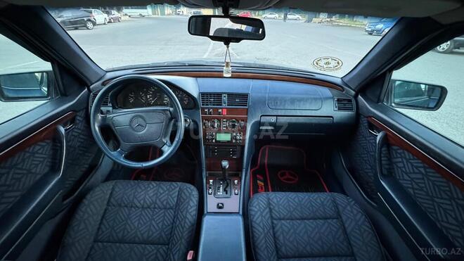 Mercedes C 220-6