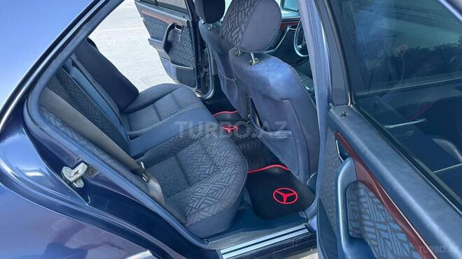 Mercedes C 220-12