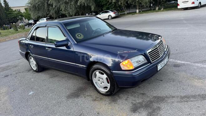 Mercedes C 220-17