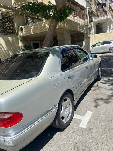 Mercedes E 200-6