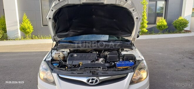 Hyundai i30-8