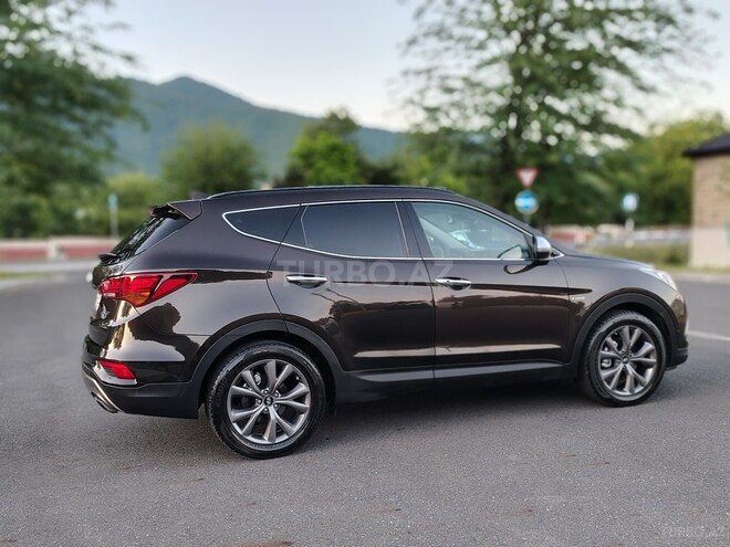 Hyundai Santa Fe-18