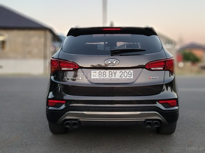 Hyundai Santa Fe-12