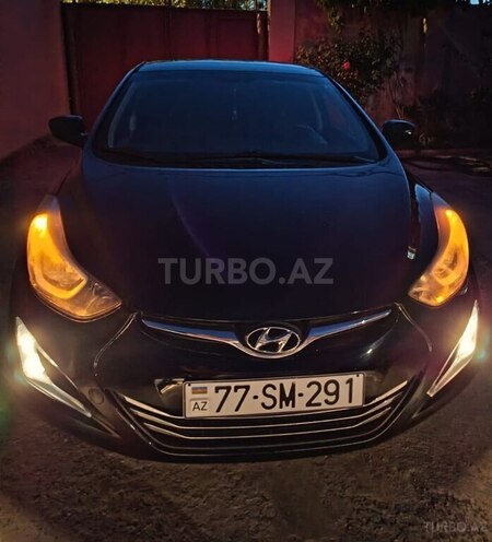 Hyundai Elantra-1