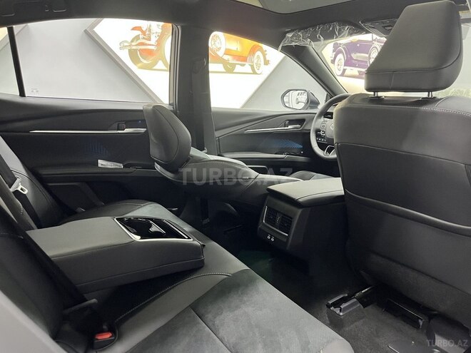 Toyota Camry-36