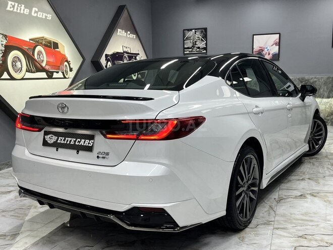 Toyota Camry-4